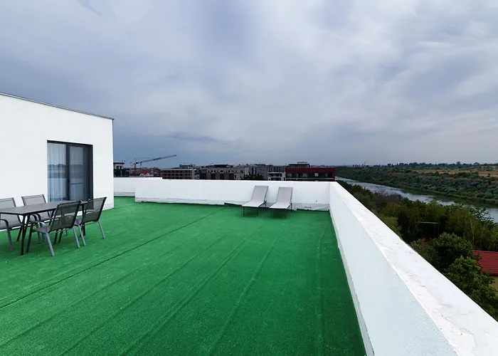 Azure Bliss Terrace Apartment *