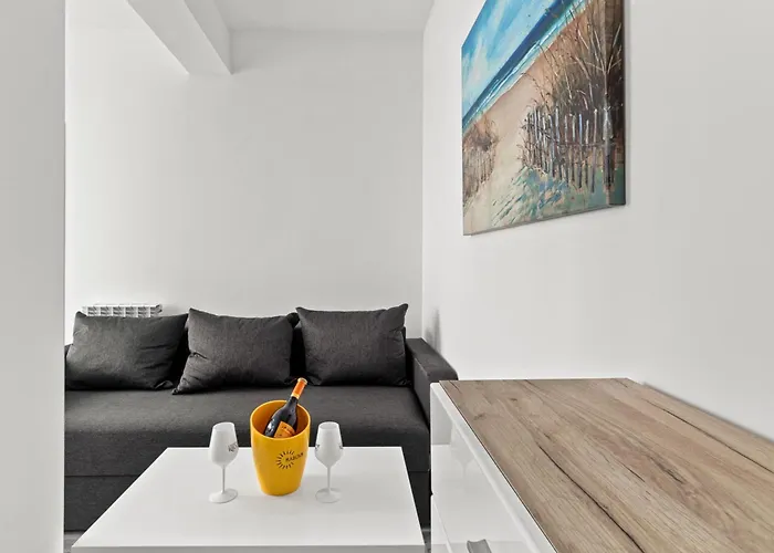 Azure Bliss Terrace Năvodari